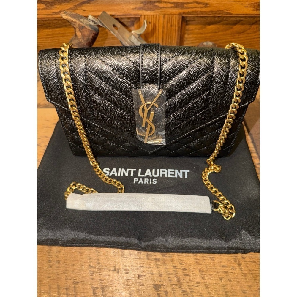 Saint Laurent Envelope Quilted Black Grain de Poudre Leather Gold Hardware - Picture 3 of 9